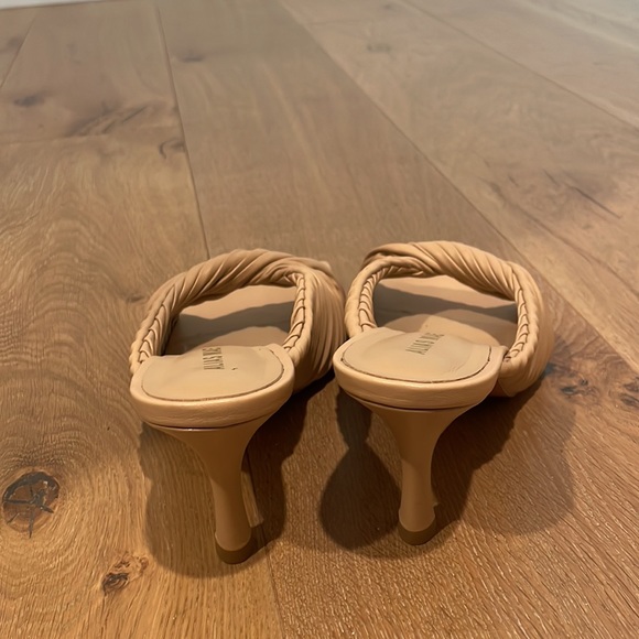 Alias Mae Lew Heel in Natural / Nude Leather - Picture 5 of 9